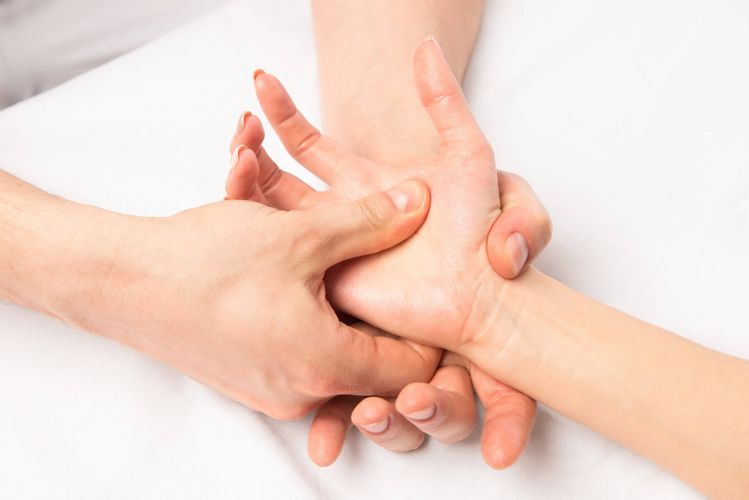 Rūpes par roku veselību – mūža garumā