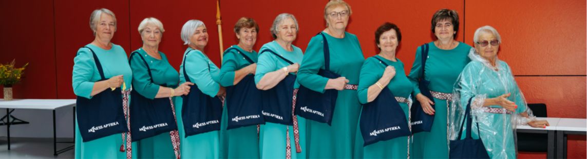 Dziesmas, dzīvesprieks un kopā būšanas prieks 8. Latvijas Senioru sadziedāšanās svētkos 22. augustā 