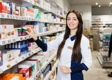 Veicinot efektivitāti un ilgtspēju, “Mēness aptieka” pirmā Latvijā ievieš elektroniskās cenu zīmes aptiekās