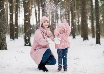 Vienkārši padomi rūpēm par ādu aukstajā laikā 
