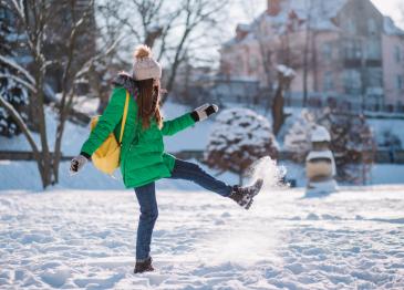 7 ieteikumi līdzsvara treniņam un kritienu profilaksei ziemā