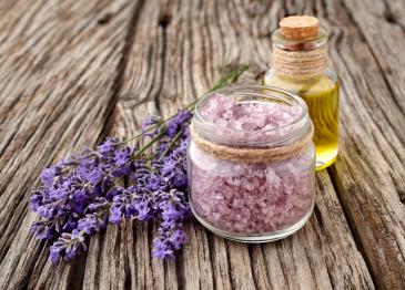 Farmaceita padomi – ko pievienot siltai vannai ziemā 